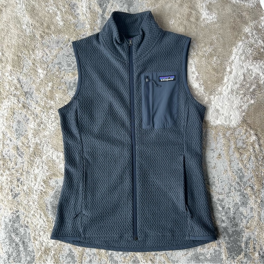 Patagonia NWOT Women's R1® Air Fleece Vest Smolder Blue